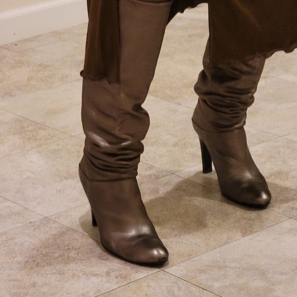 Womens Boots - Picture 3 of 16